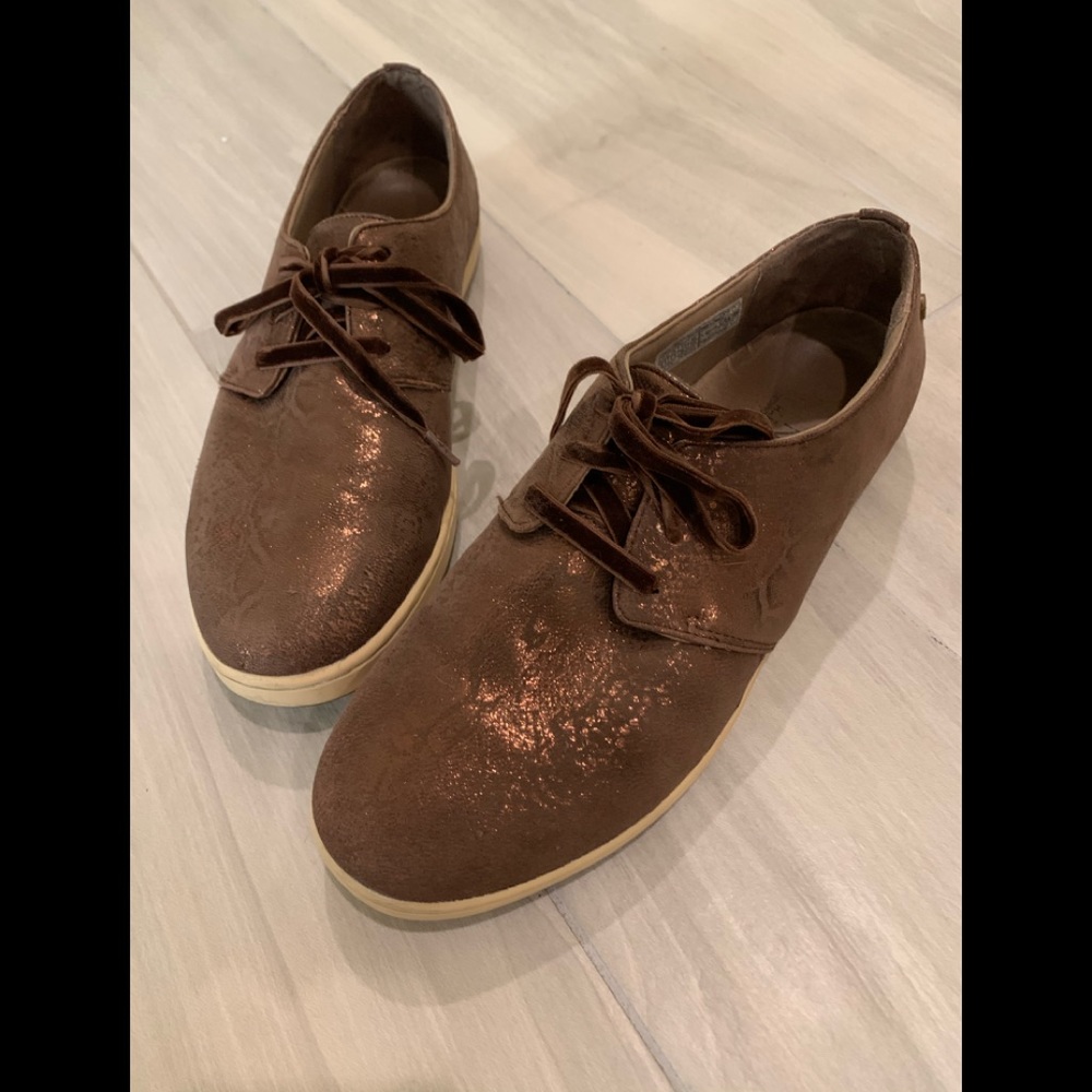 Women’s Vionic Palermo Metallic Bronze Leather Snakeskin Sneakers Size 8.5